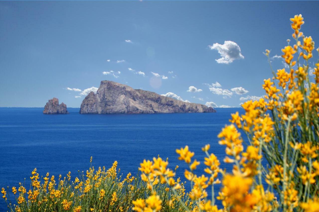 La Ginestra Villa Panarea Exterior foto